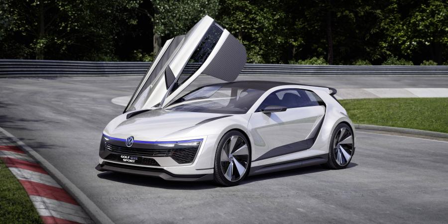  Volkswagen Golf GTE Sport Concept 2015 года  (фото 17 из 17)